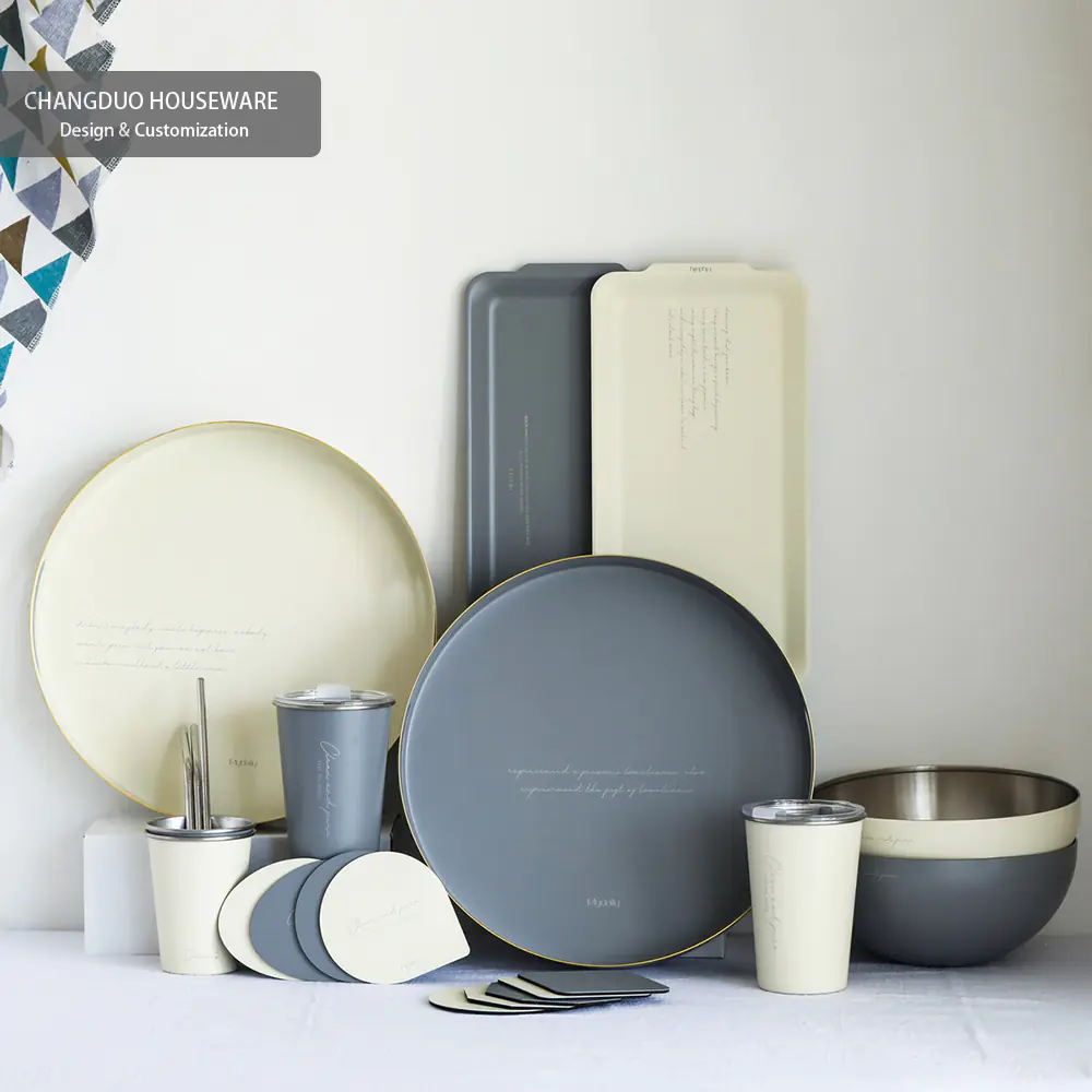 Round Metal Tray — view 4